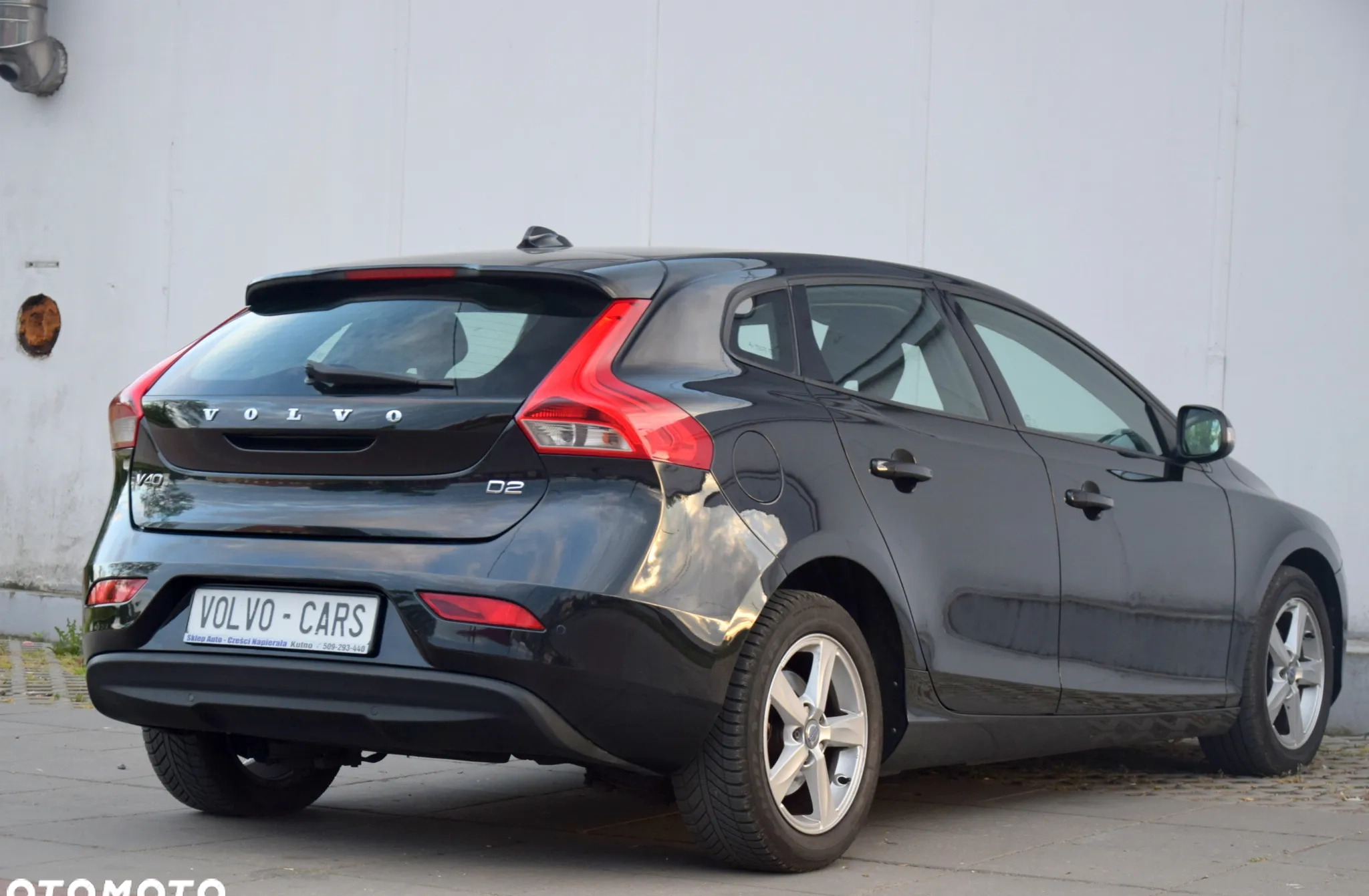 Volvo V40 cena 33700 przebieg: 206430, rok produkcji 2013 z Stryków małe 781